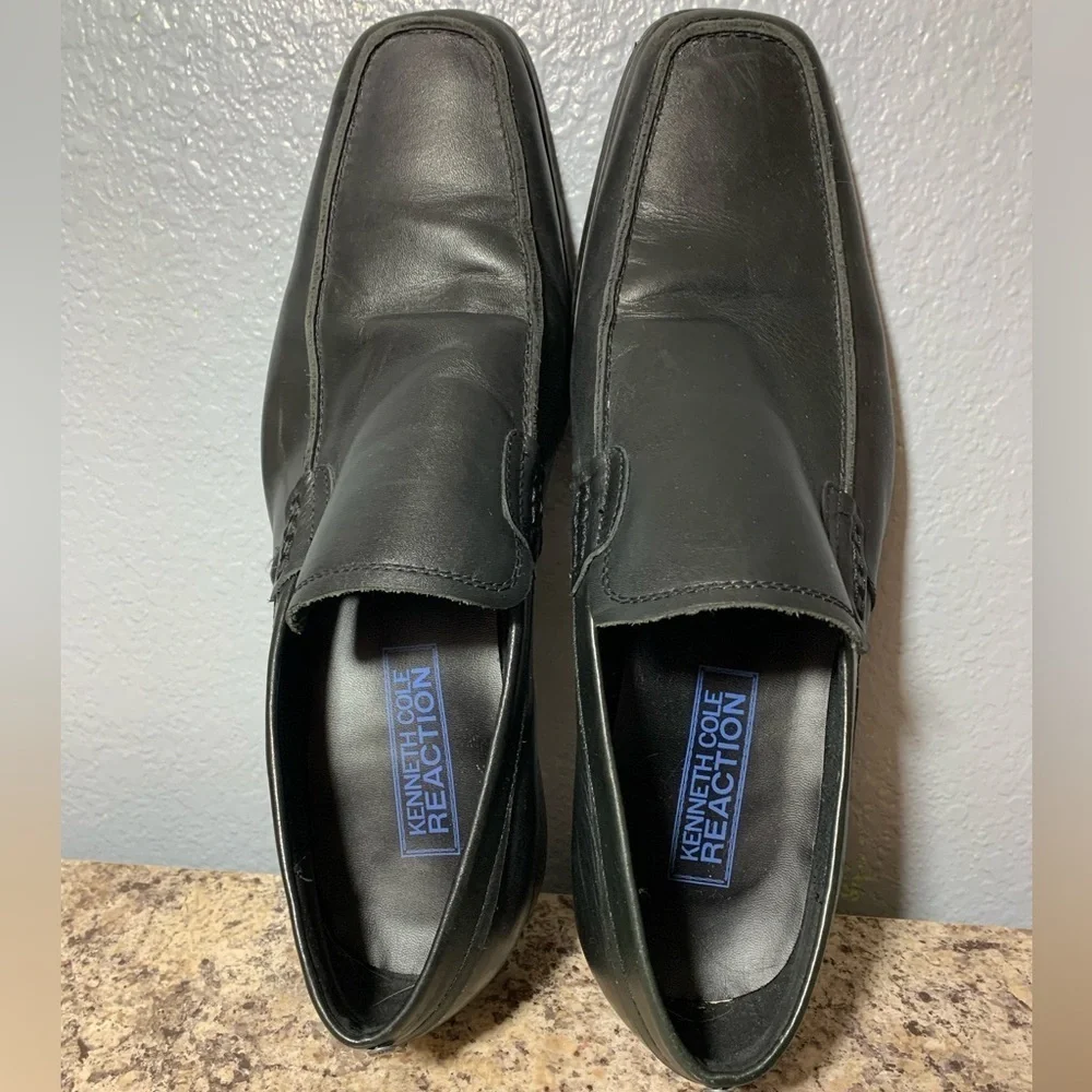 KENETH COLE REACTION BLACK SLIP ON SHOES SIZE 11M